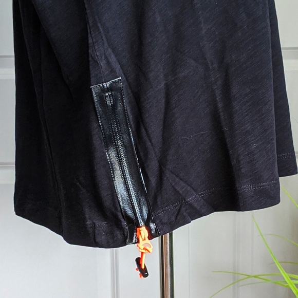 Love Moschino Top Oversize Side Zip Elbow Length Neon Toggle Pulls Black M NWT - Picture 7 of 14